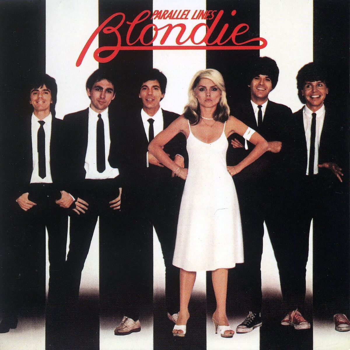 https://images.bravado.de/prod/product-assets/blondie/blondie/products/142114/web/308752/image-thumb__308752__3000x3000_original/Blondie-Parallel-Lines-Vinyl-Album-142114-308752.d9dabbee.jpg