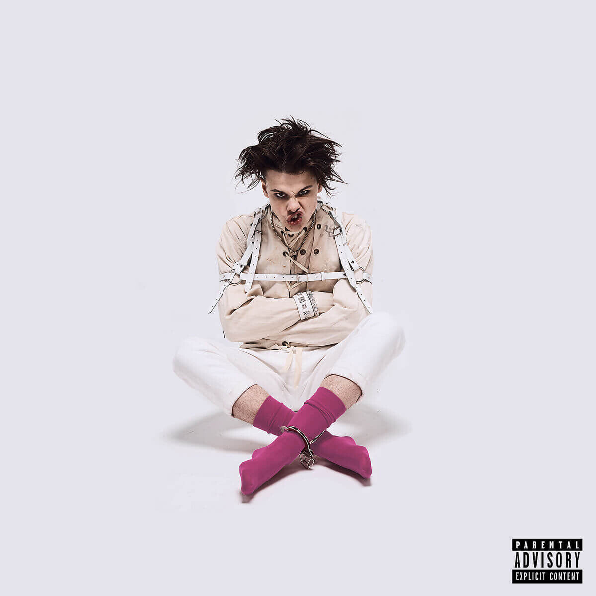 https://images.bravado.de/prod/product-assets/product-asset-data/yungblud/yungblud/products/133264/web/295734/image-thumb__295734__3000x3000_original/Yungblud_21st-Century-Liability_CD_s133264_o199845_a295734_v12059421.69e35132.jpg